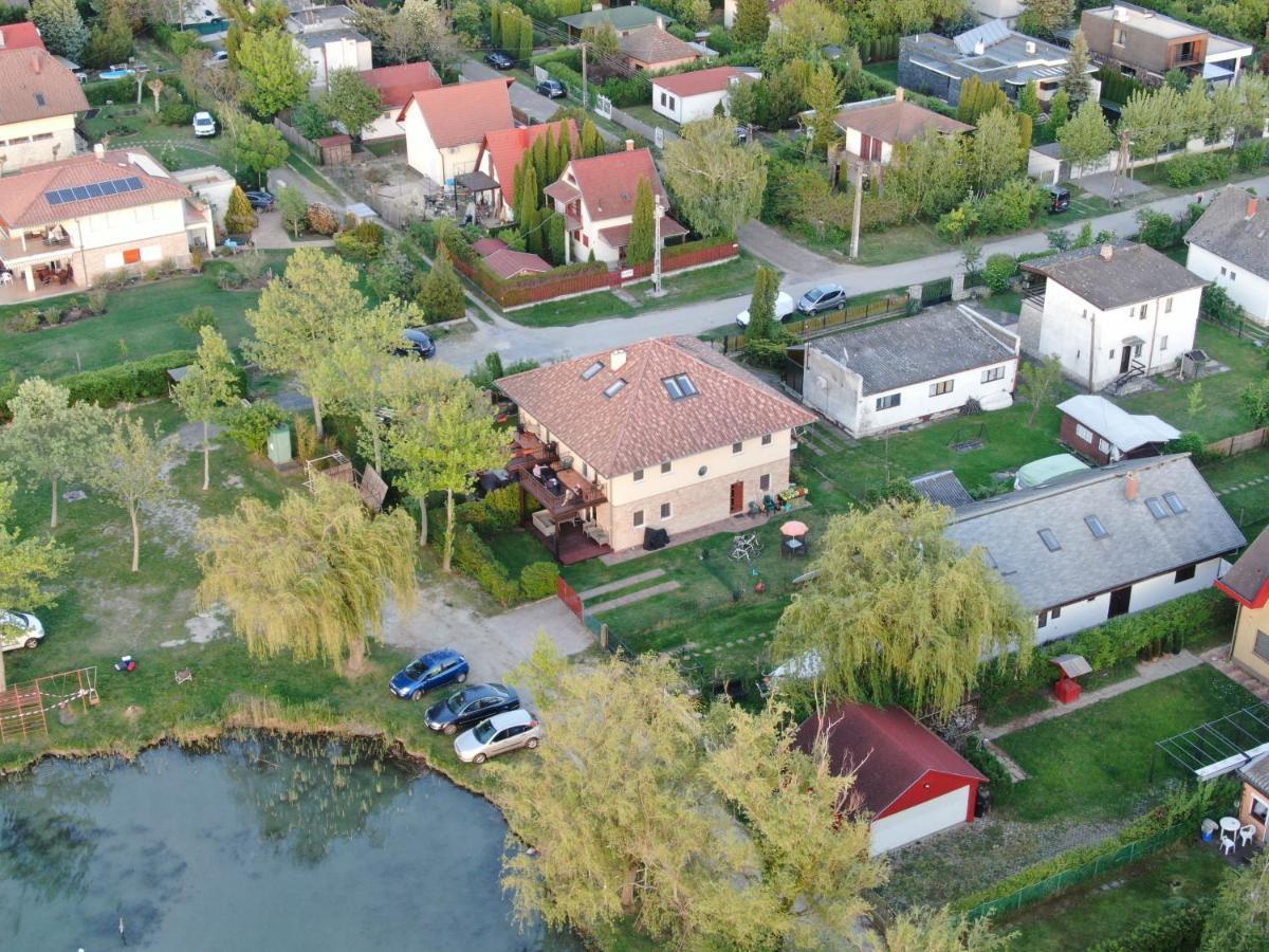 Wellapartman Zamárdi Exterior foto